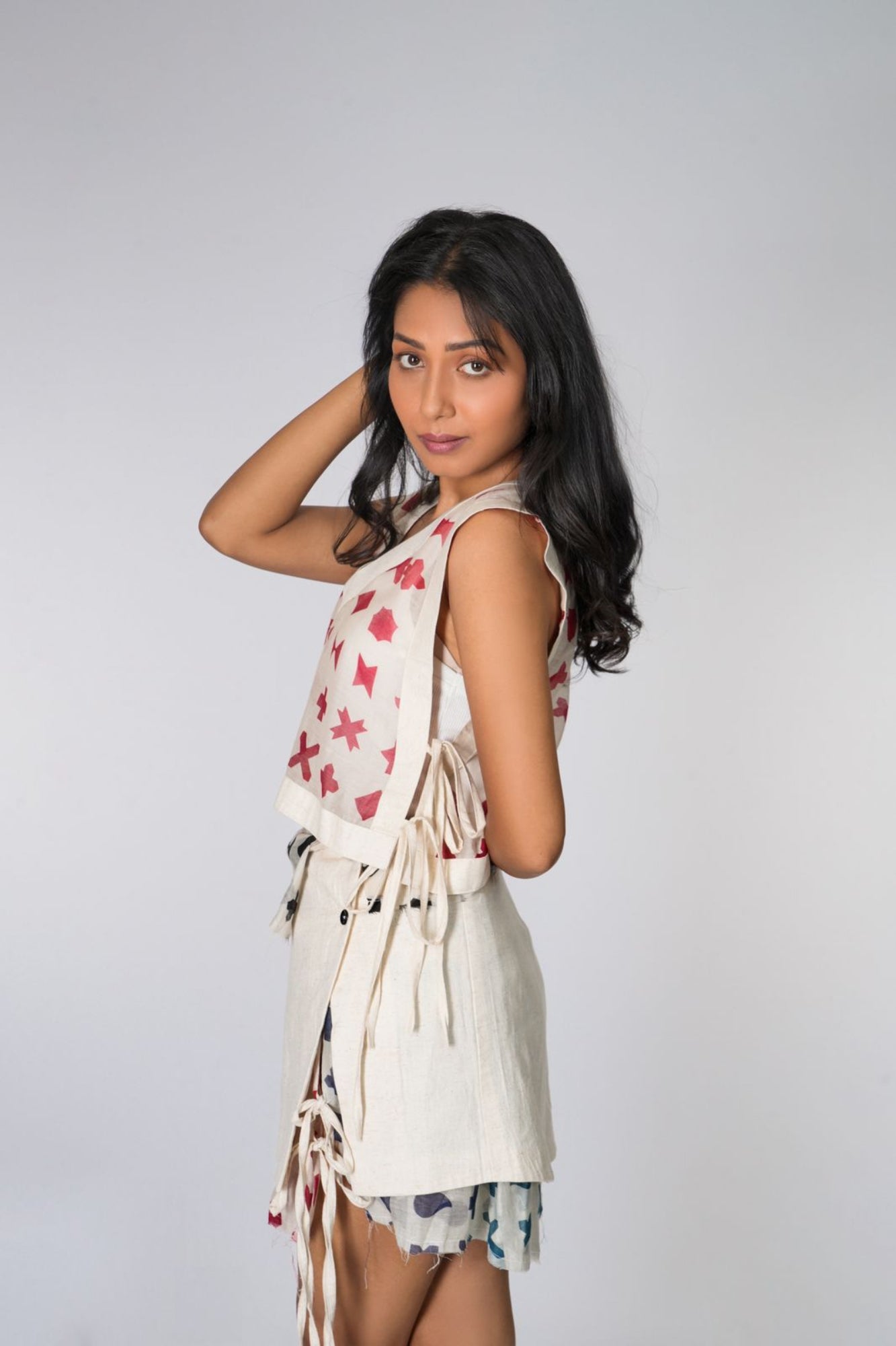 OVERLAY VEST